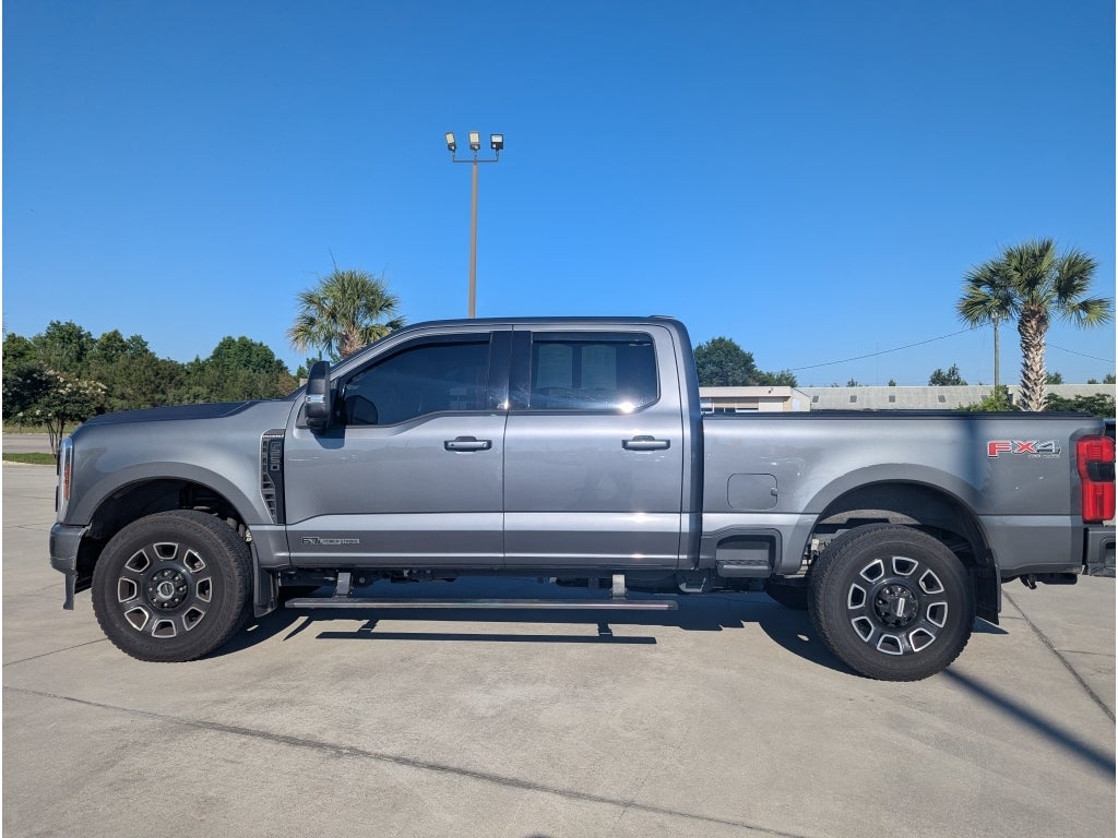 2025 Ford F-250 Platinum