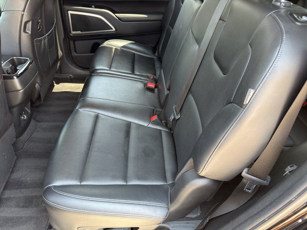 2023 Kia Telluride LX
