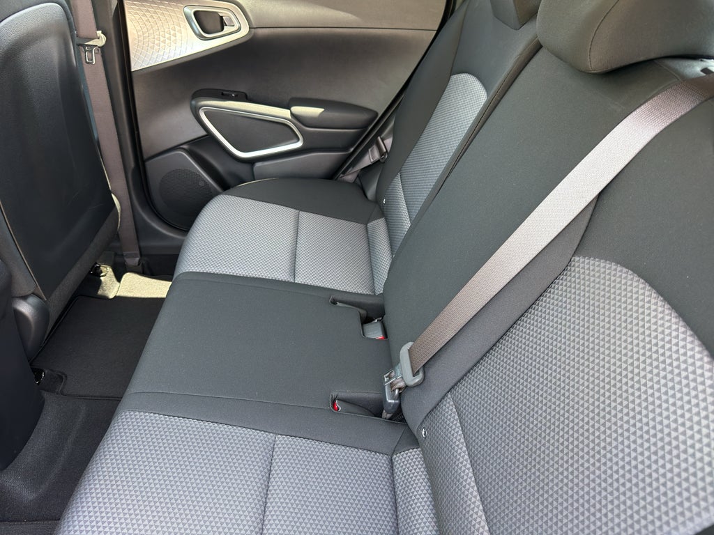 2025 Kia Soul Base