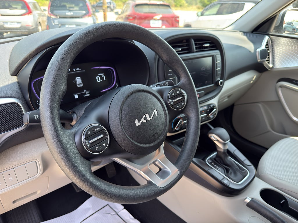 2025 Kia Soul Base