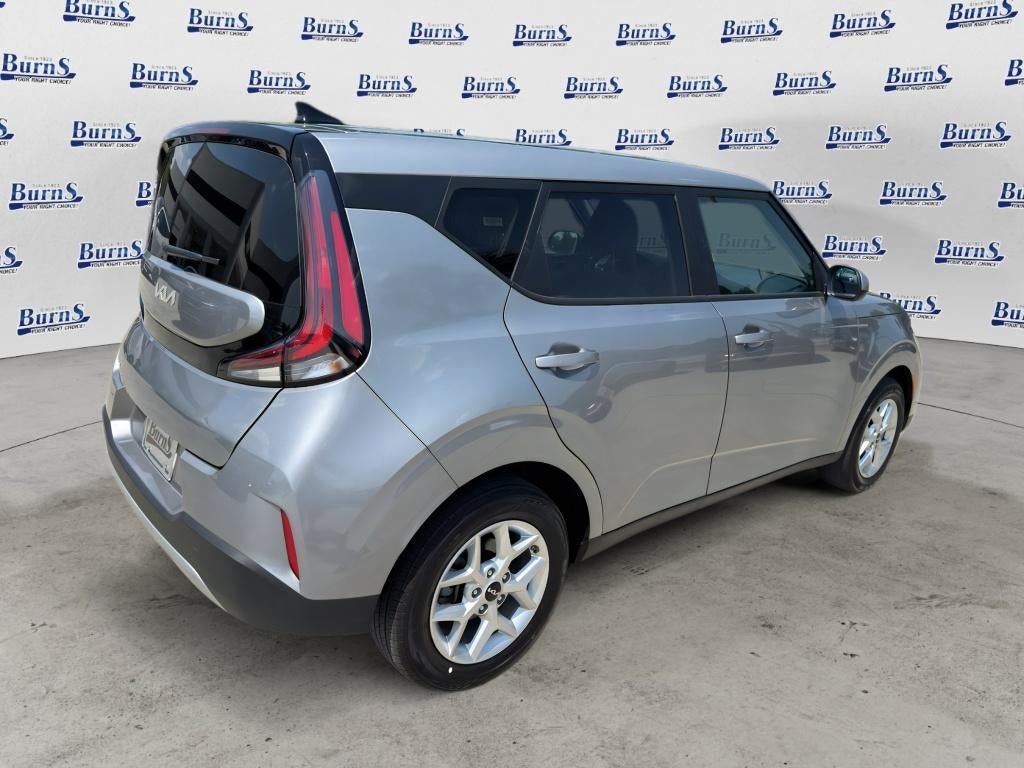 2025 Kia Soul Base