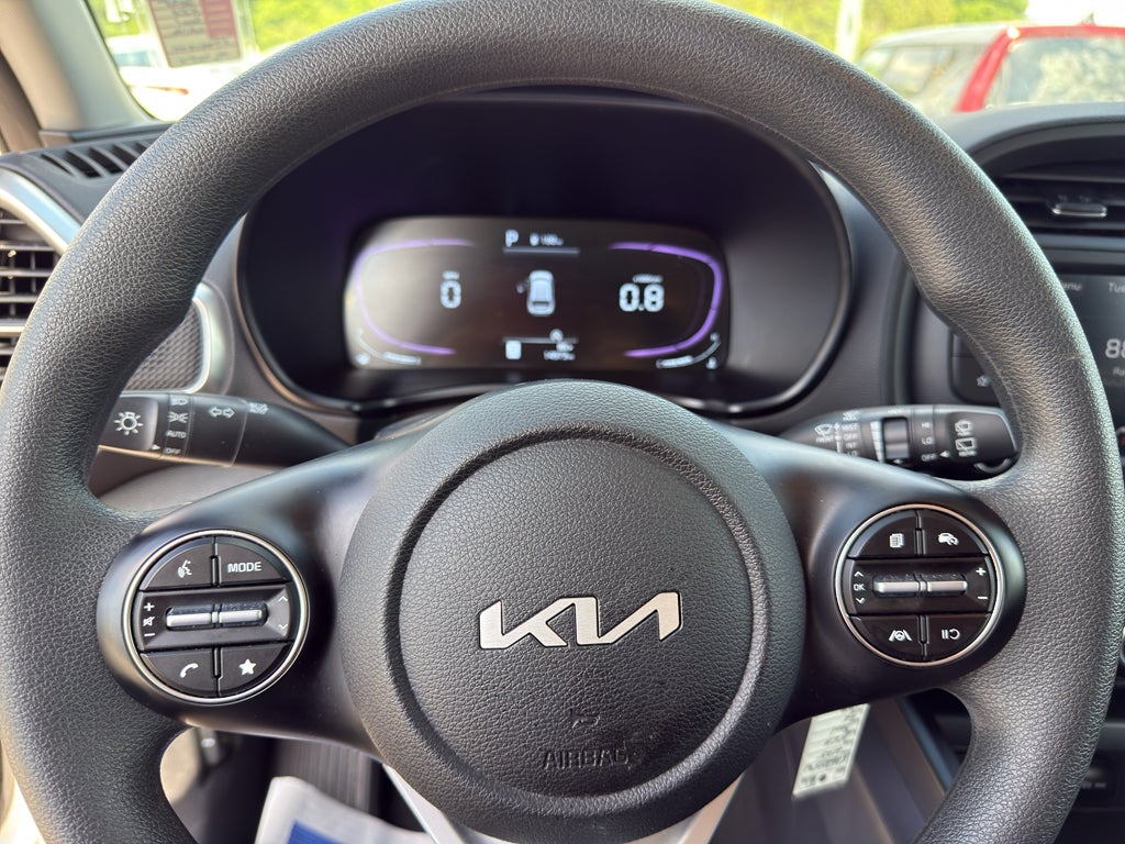 2025 Kia Soul Base