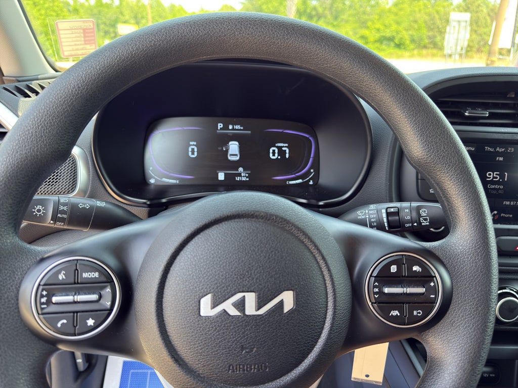 2025 Kia Soul Base