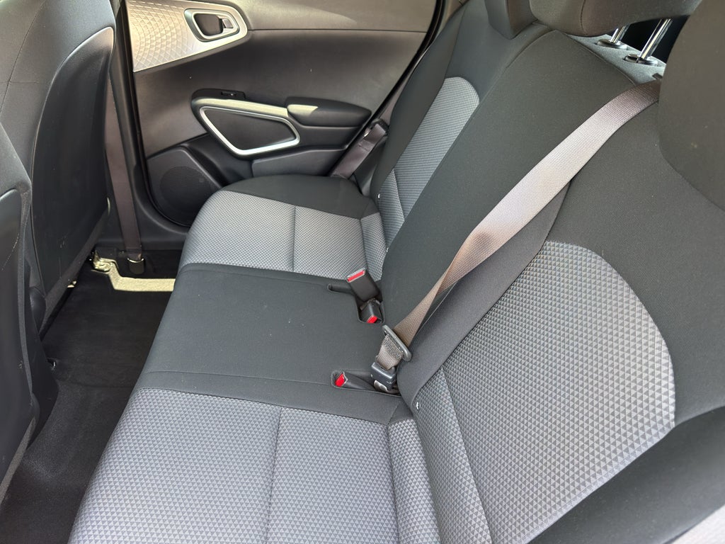 2025 Kia Soul Base