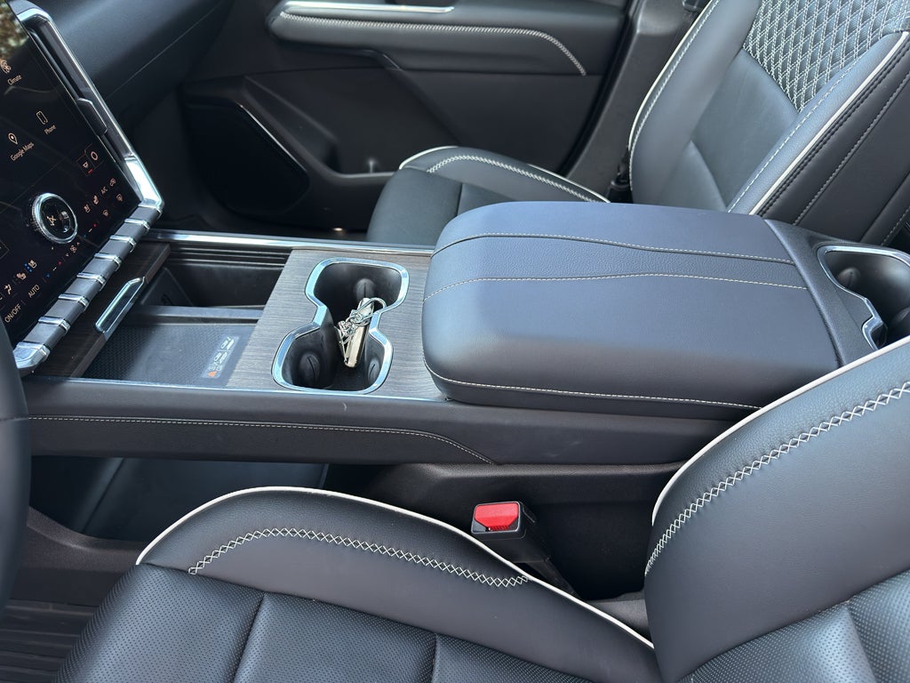 2025 GMC Acadia FWD Denali