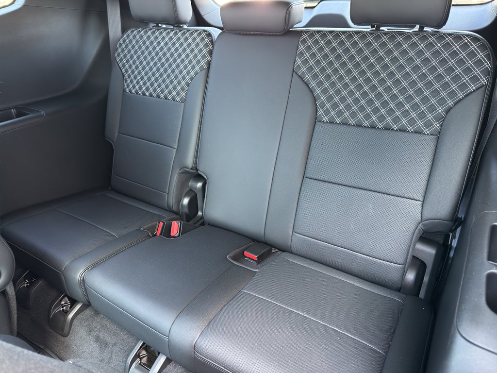 2025 GMC Acadia FWD Denali