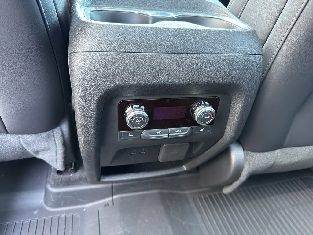 2025 GMC Acadia FWD Denali