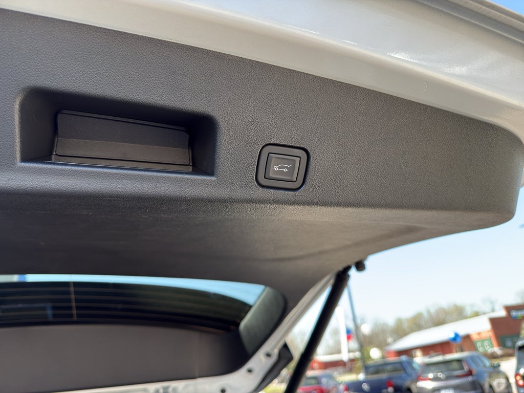 2025 GMC Acadia FWD Denali