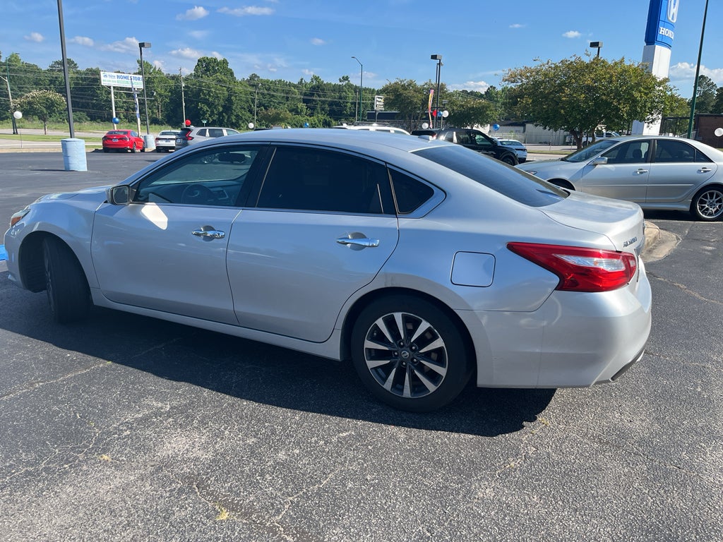 2017 Nissan Altima 2.5 SV