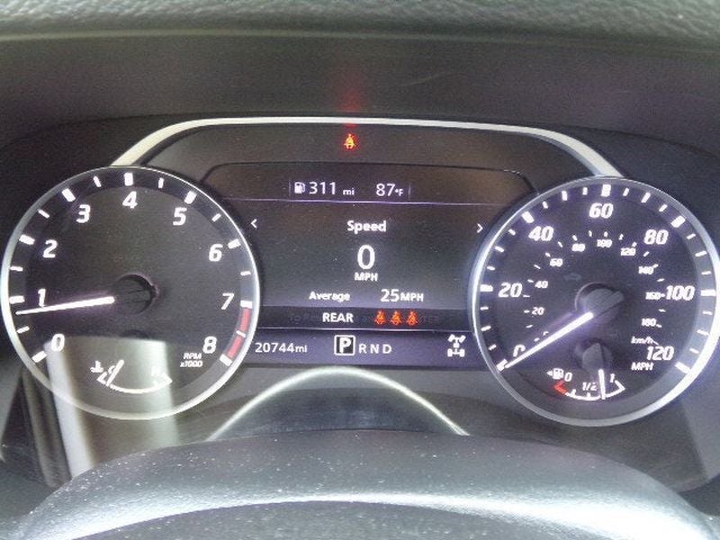 2024 Nissan Frontier SV