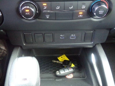 2024 Nissan Frontier SV