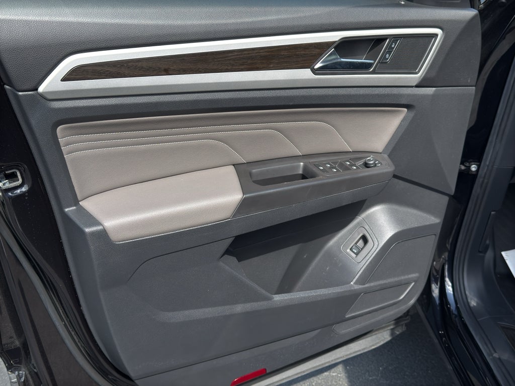 2023 Volkswagen Atlas 2.0T SE w/Technology