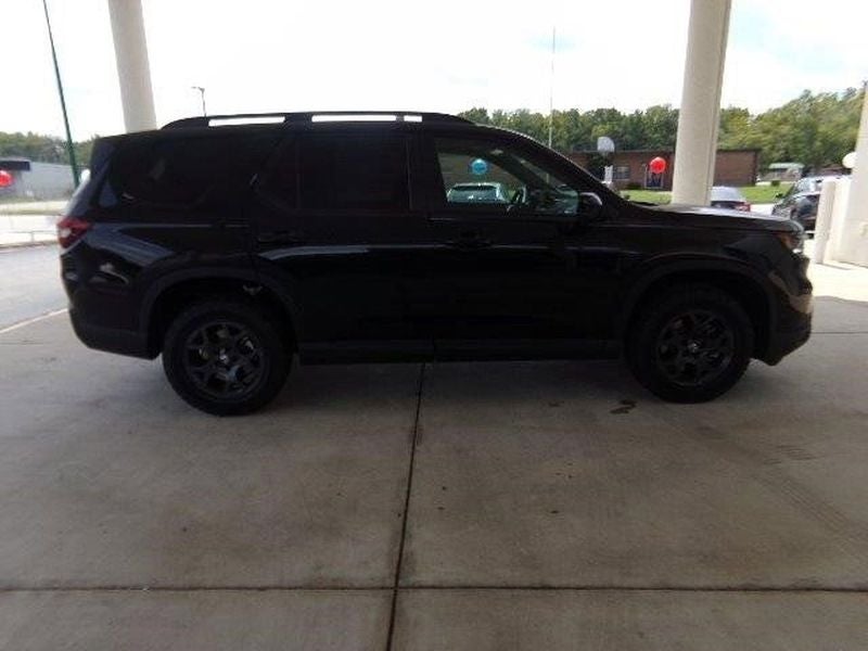 2025 Honda Pilot AWD TRAILSPORT