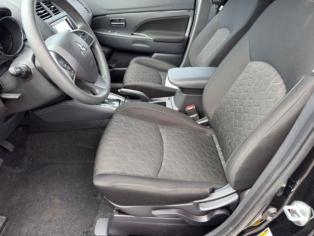 2025 Mitsubishi Outlander Sport S