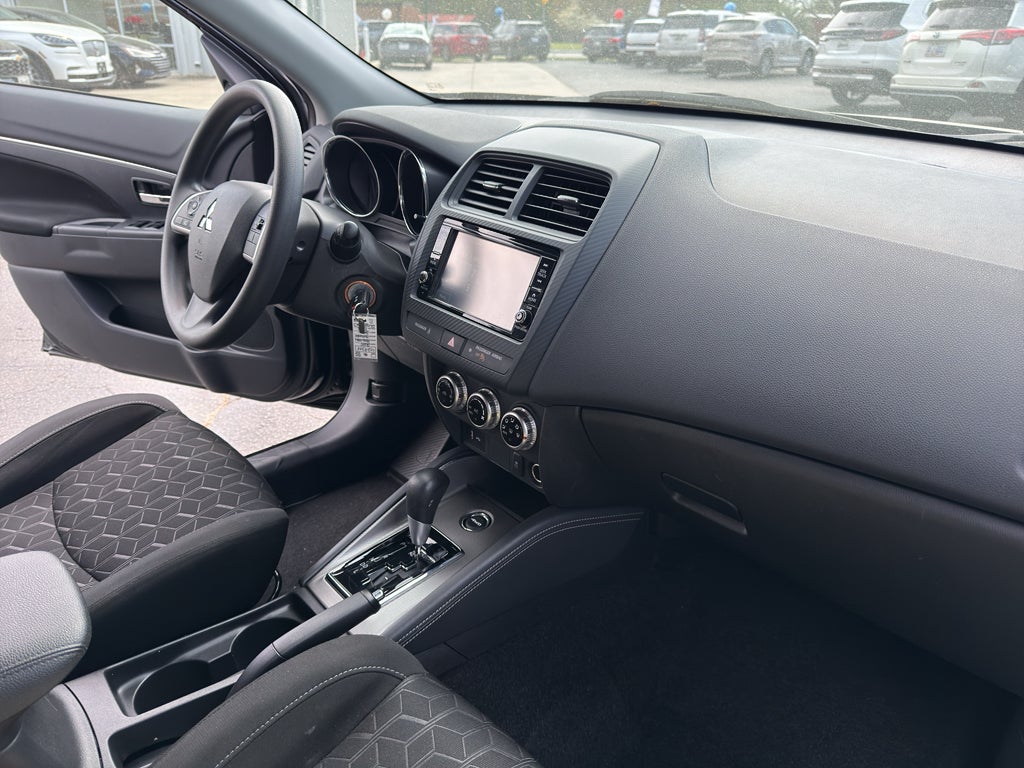 2025 Mitsubishi Outlander Sport S