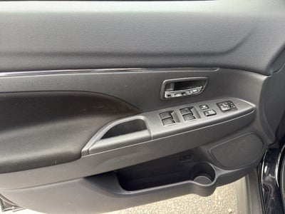 2025 Mitsubishi Outlander Sport S