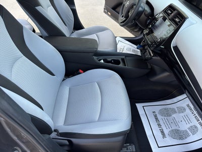 2022 Toyota Prius LE