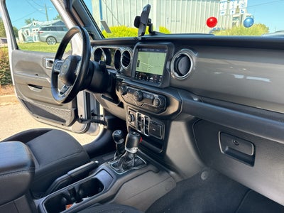 2022 Jeep Gladiator Overland