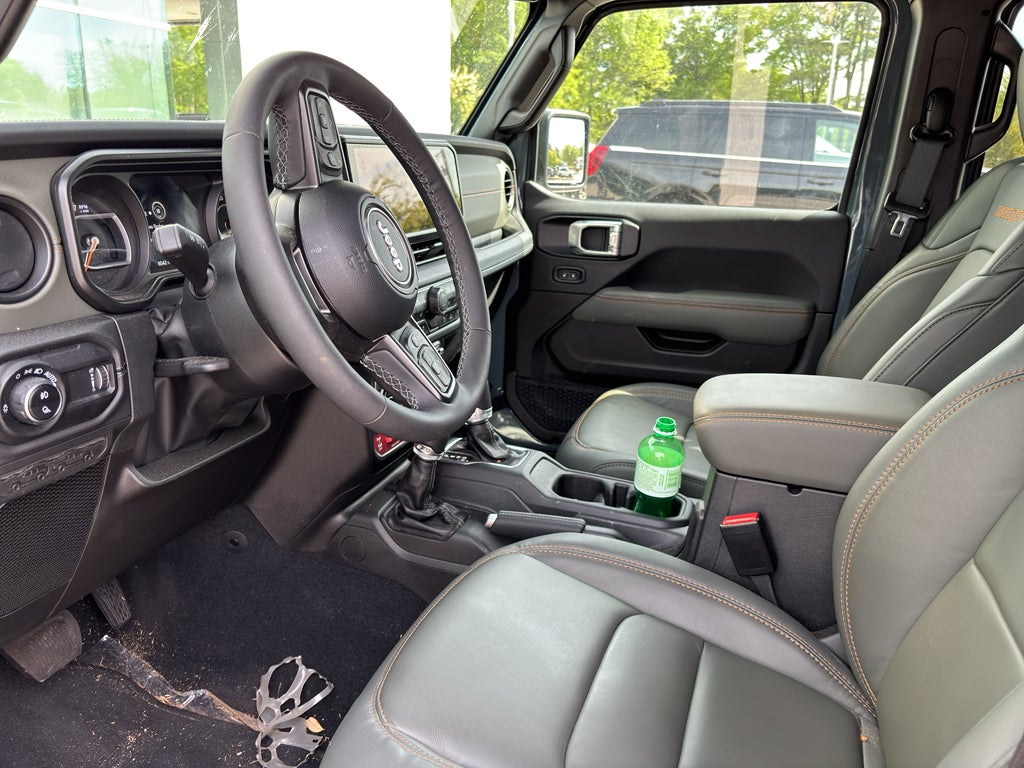 2025 Jeep Gladiator Mojave X