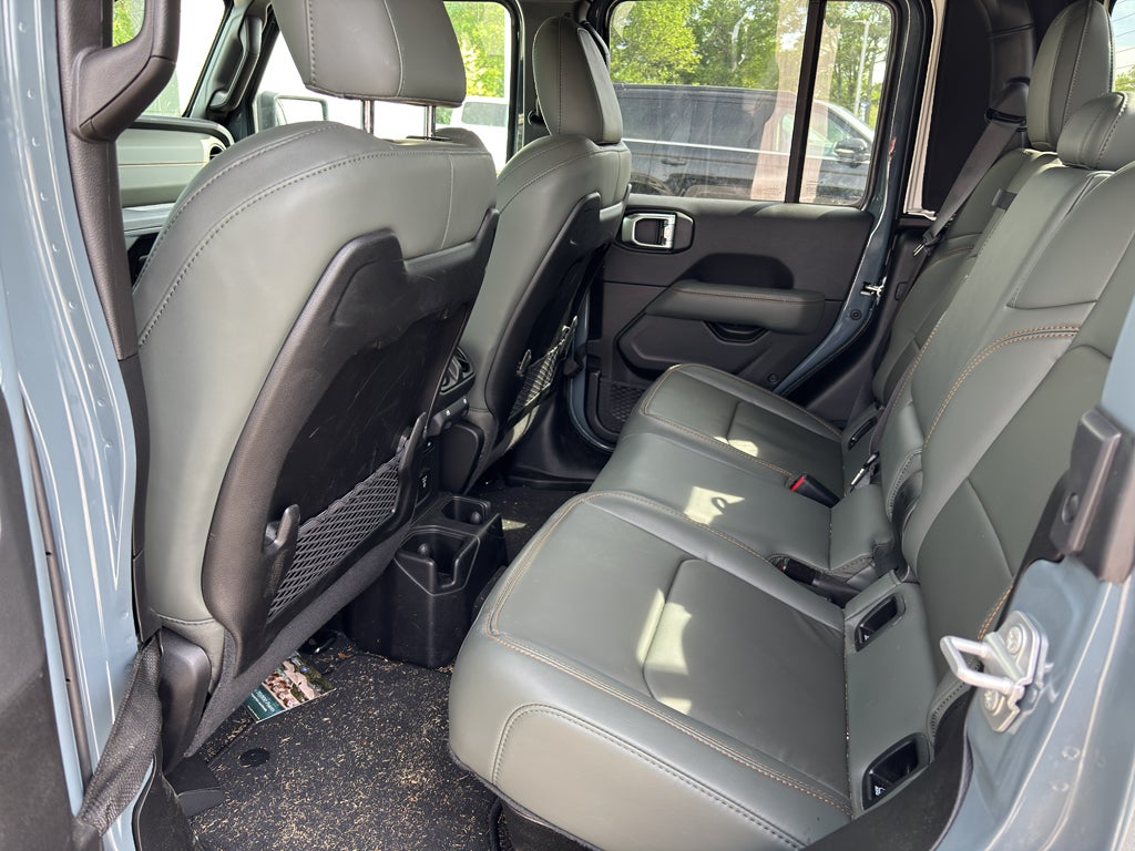 2025 Jeep Gladiator Mojave X