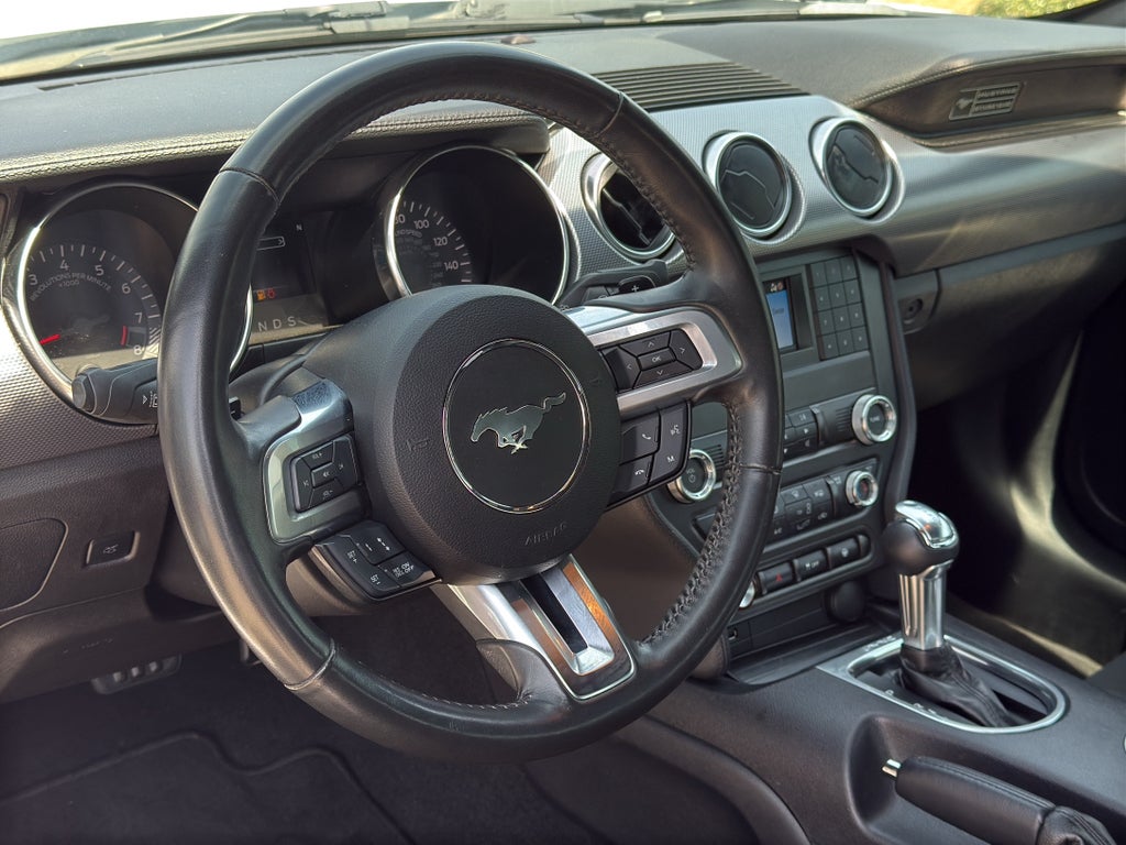 2020 Ford Mustang Base