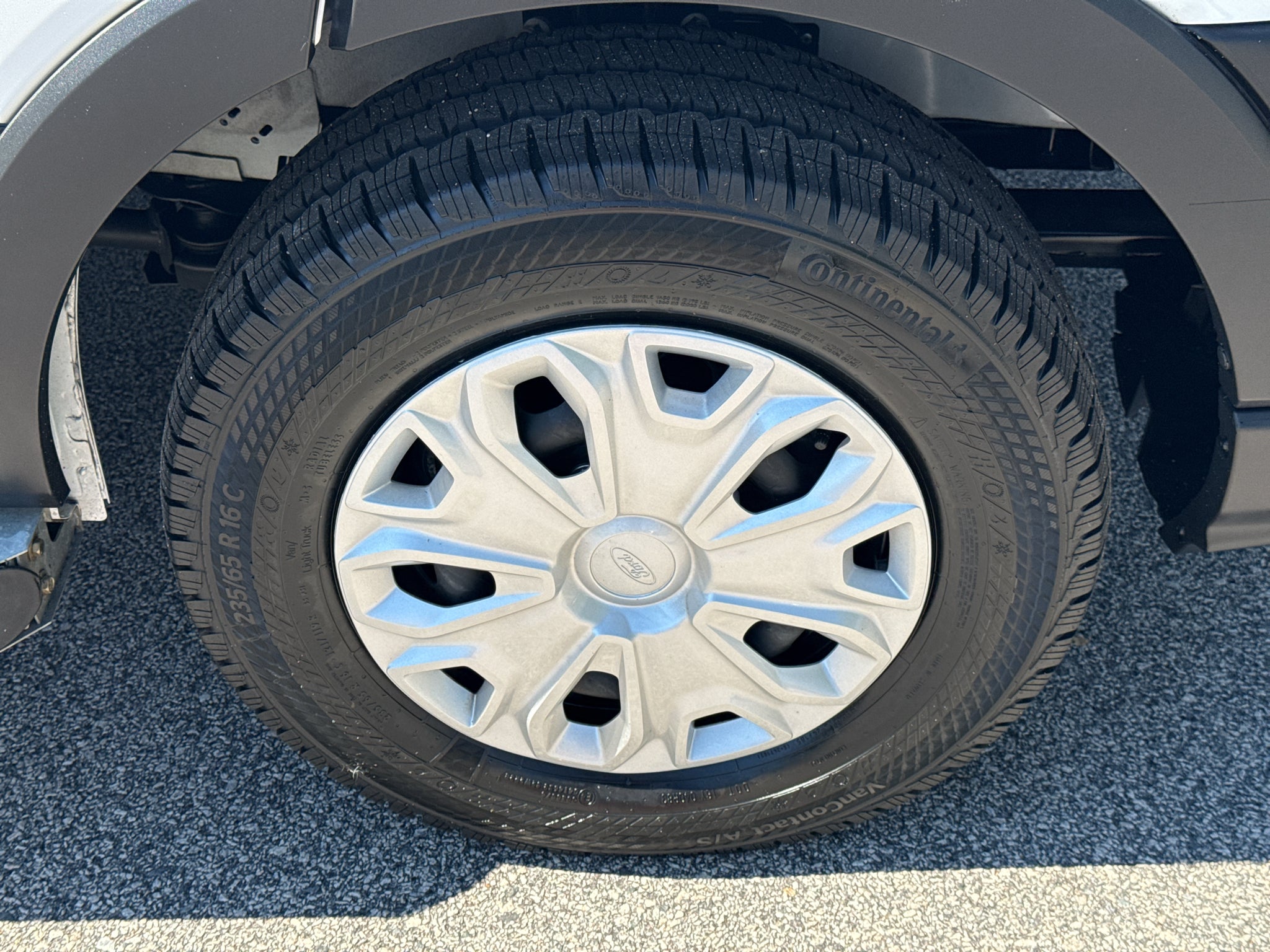 2025 Ford Transit Van Base