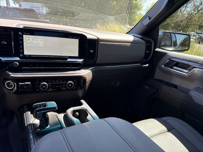 2024 Chevrolet Silverado LTZ