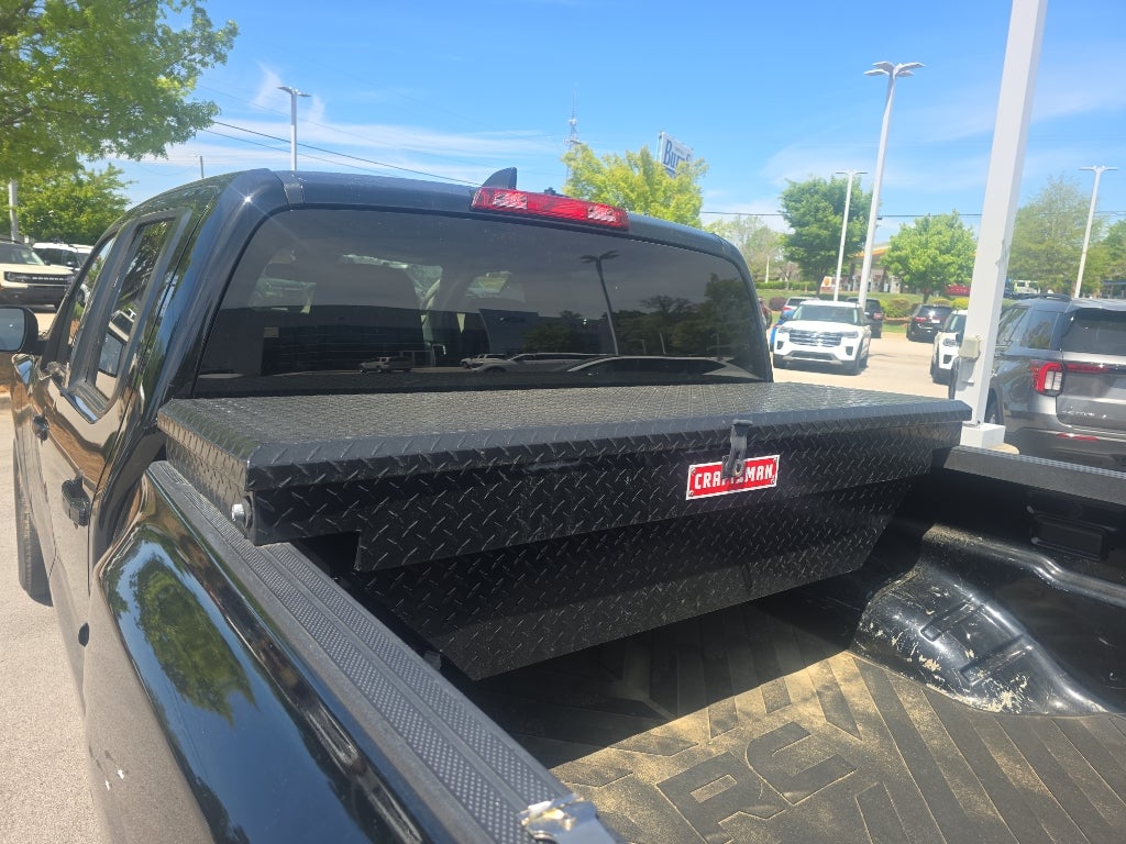 2023 Nissan Frontier SV