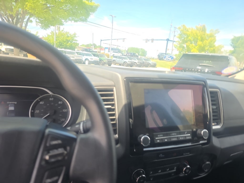 2023 Nissan Frontier SV