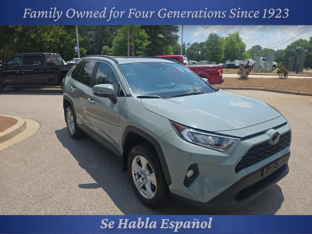 2020 Toyota RAV4 XLE