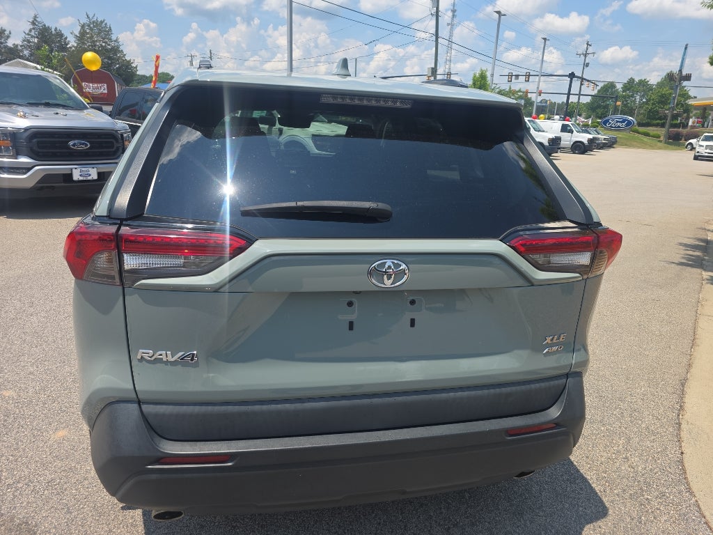 2020 Toyota RAV4 XLE