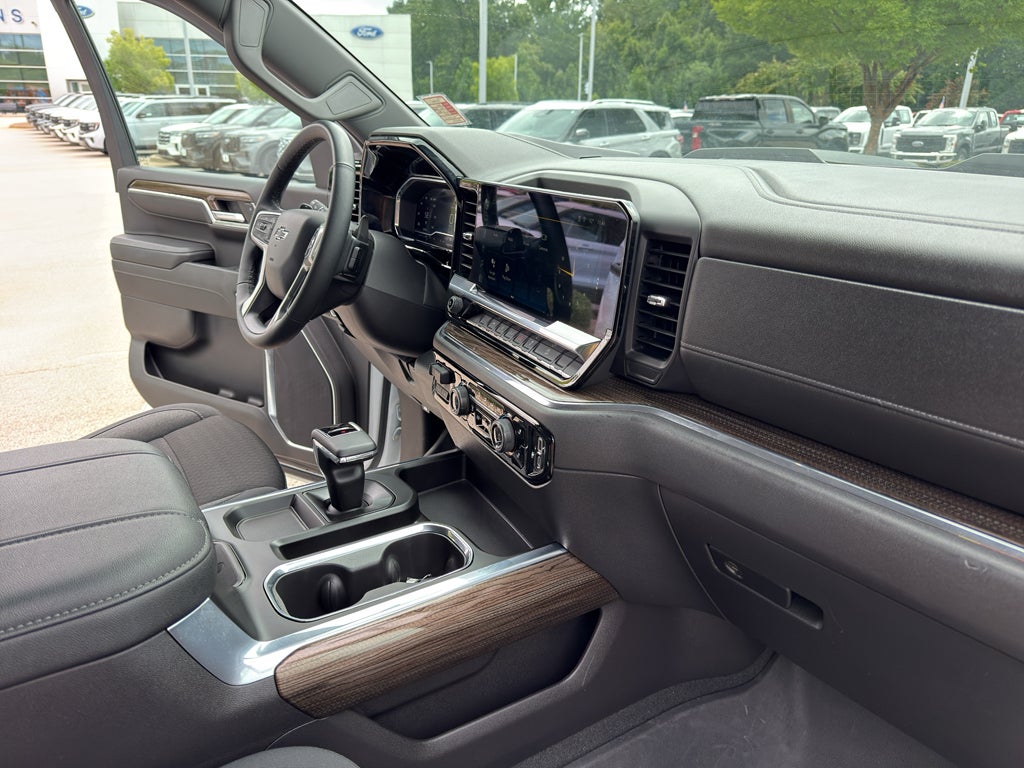2024 Chevrolet Silverado LT Trail Boss