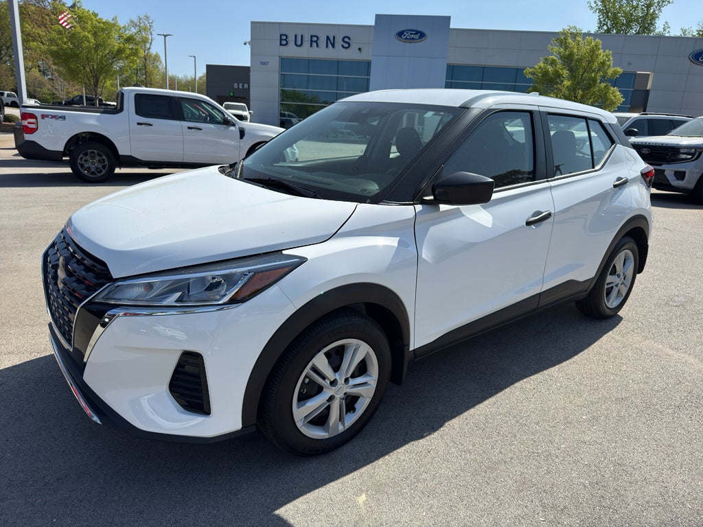 2024 Nissan Kicks S