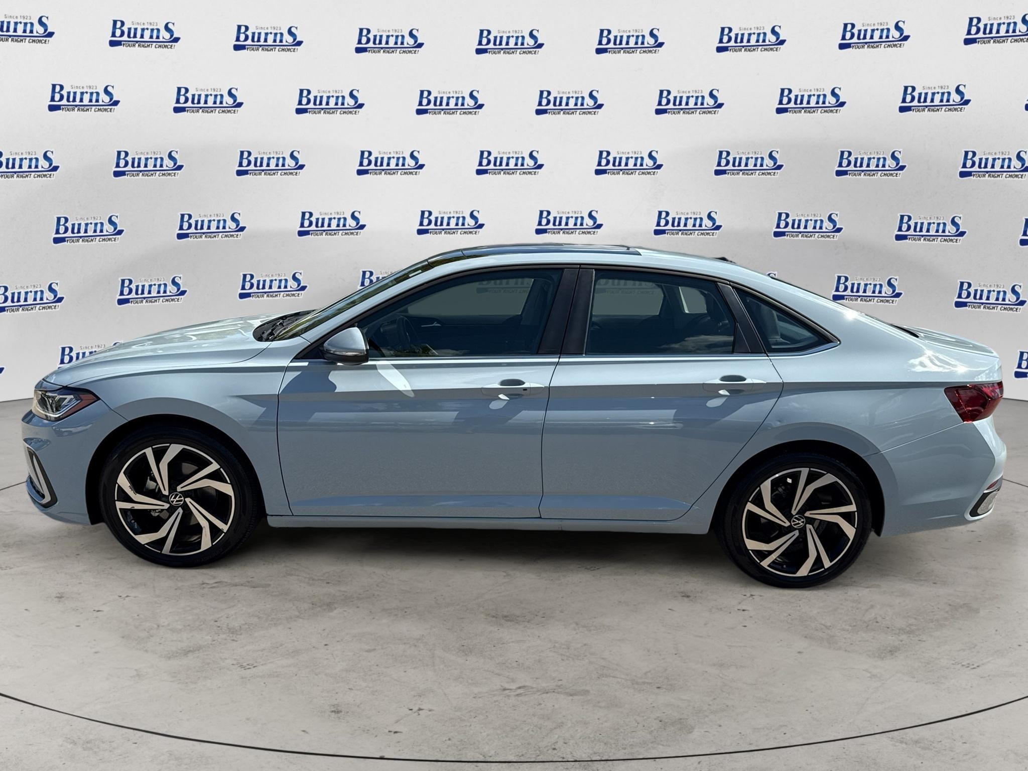 2025 Volkswagen Jetta SEL