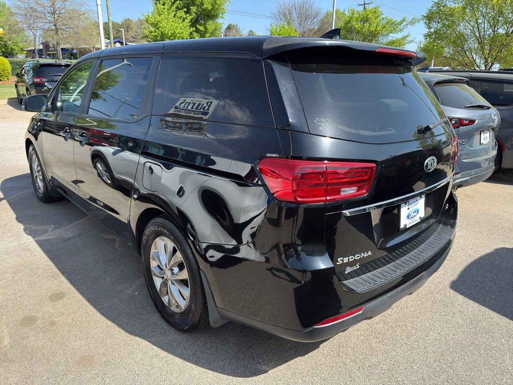 2021 Kia Sedona LX
