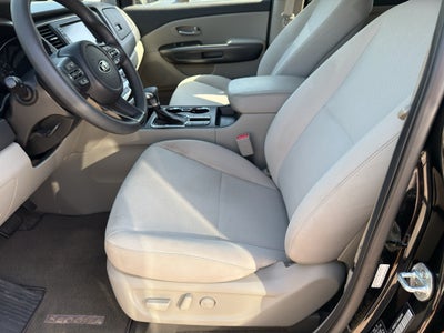 2021 Kia Sedona LX