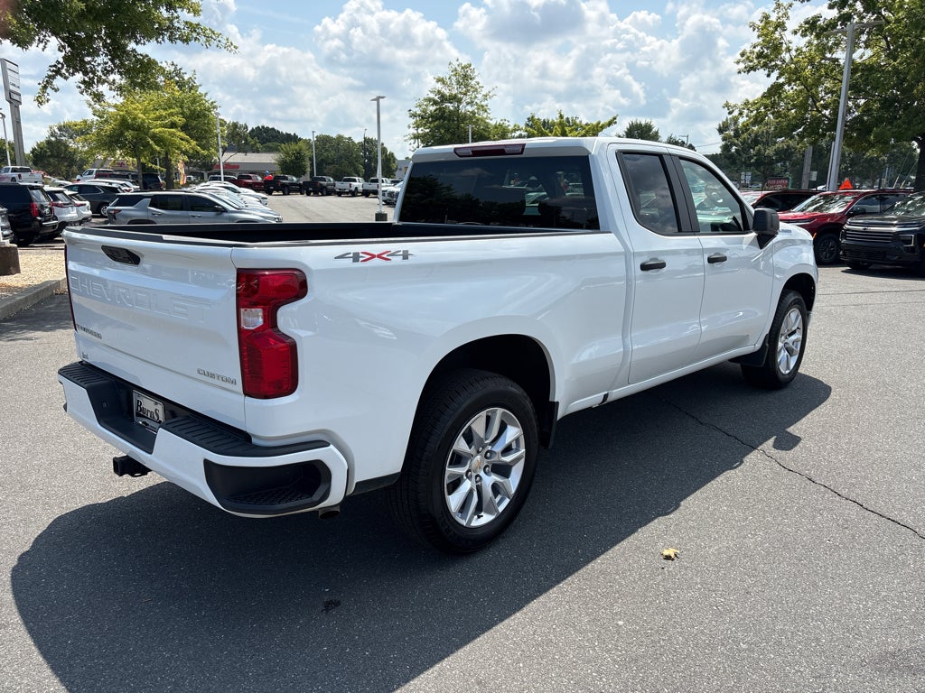 2025 Chevrolet Silverado 1500 Custom