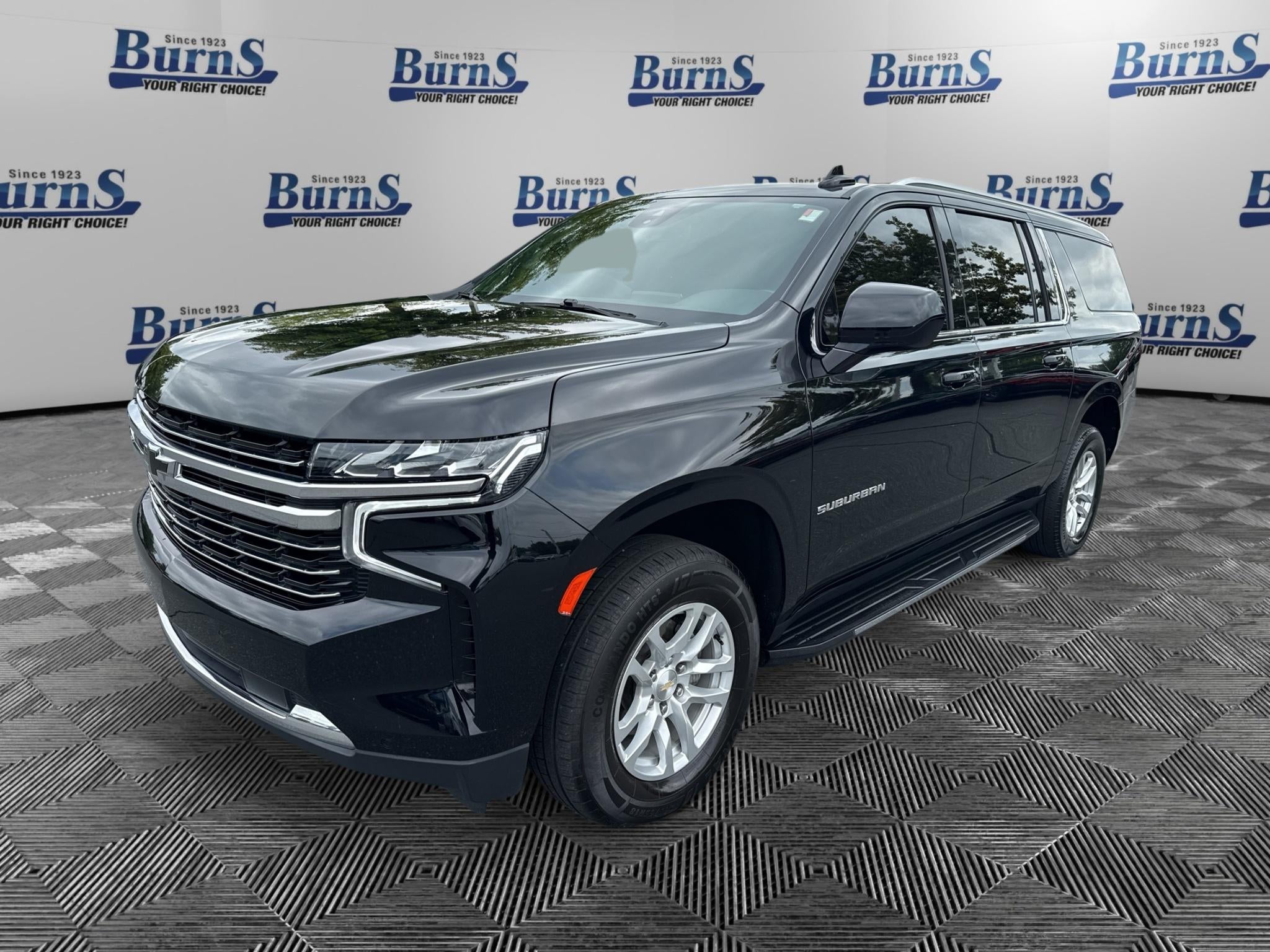 2023 Chevrolet Suburban LT
