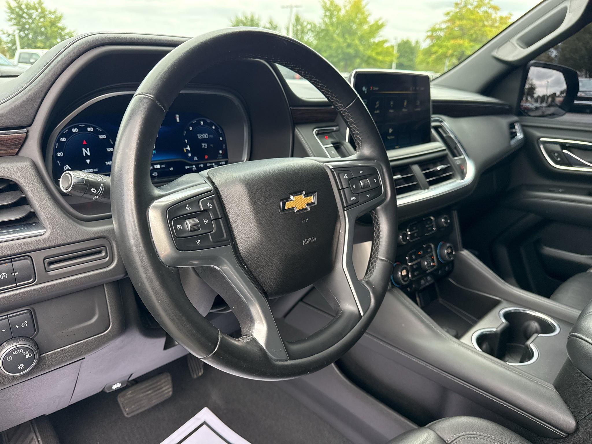2023 Chevrolet Suburban LT