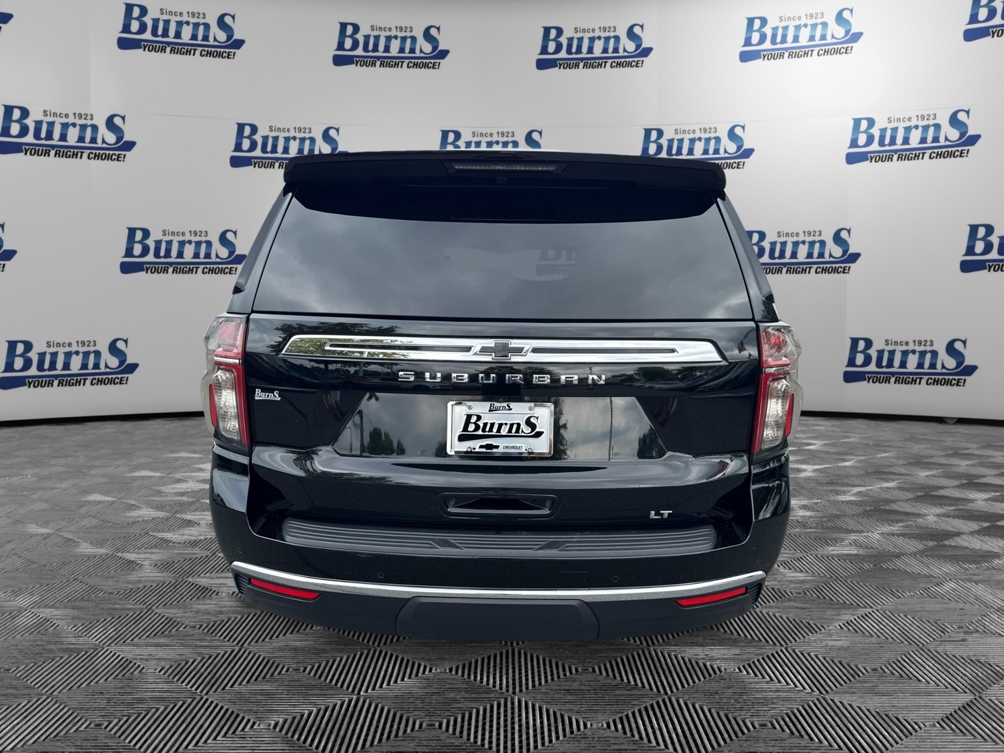 2023 Chevrolet Suburban LT