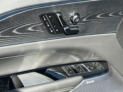 2024 Cadillac LYRIQ Sport 2