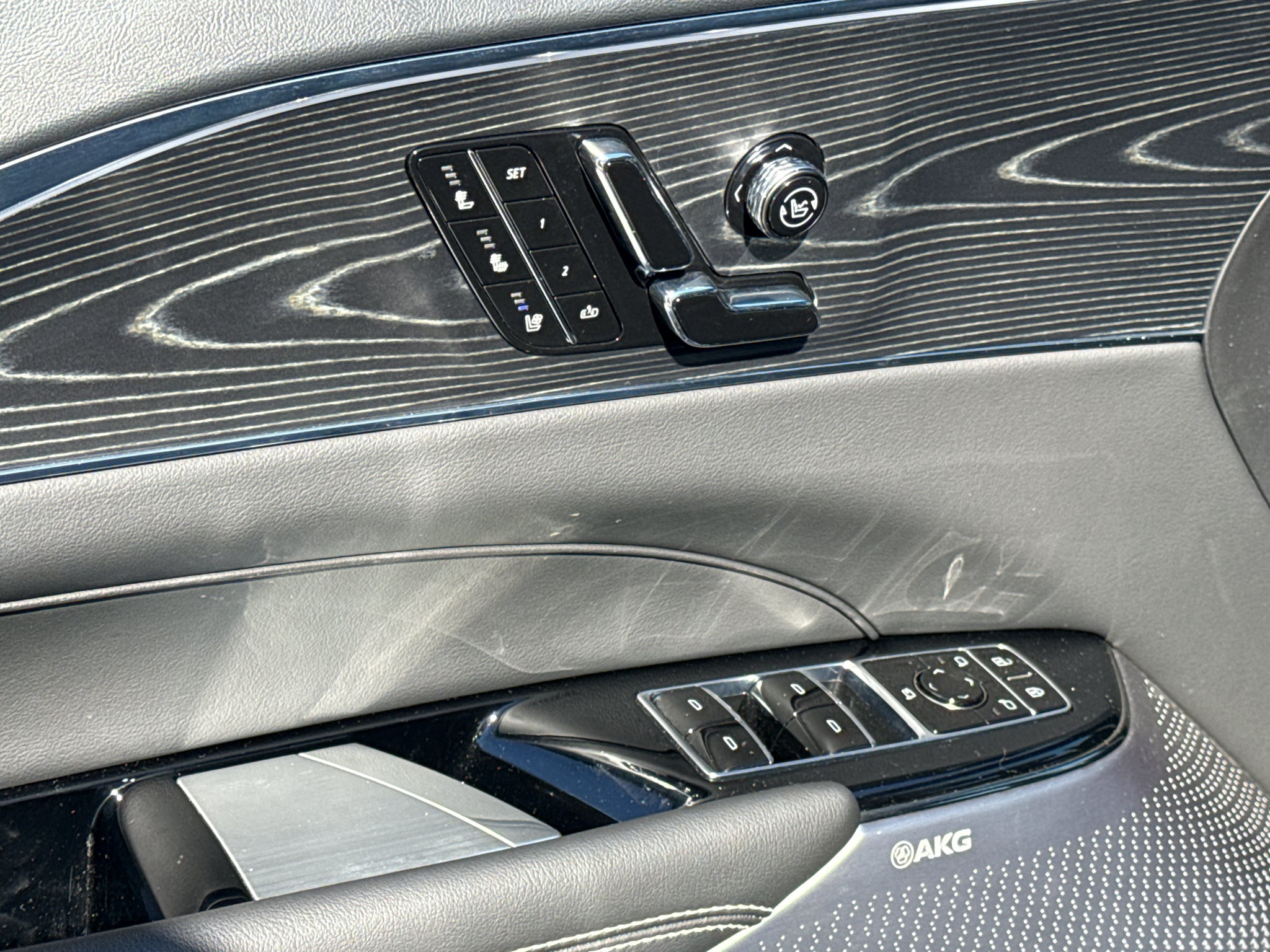 2024 Cadillac LYRIQ Sport 2