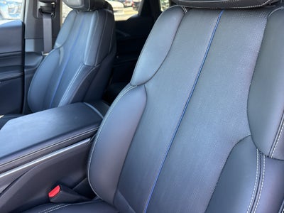 2024 Cadillac LYRIQ Sport 2