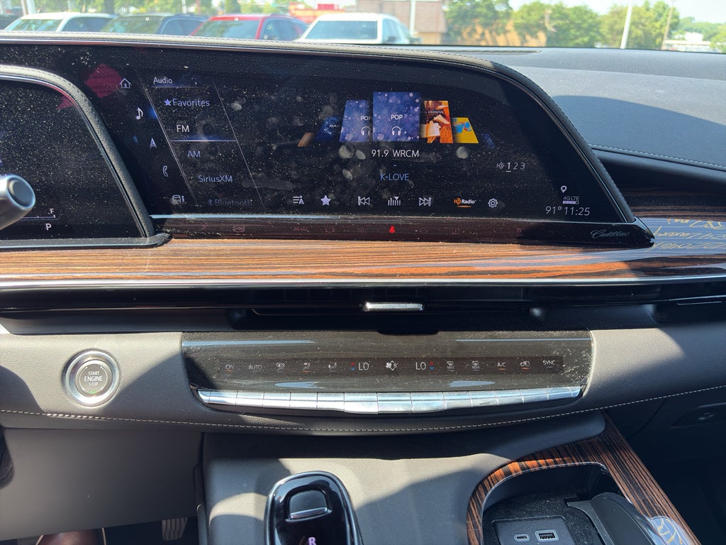 2024 Cadillac Escalade Luxury
