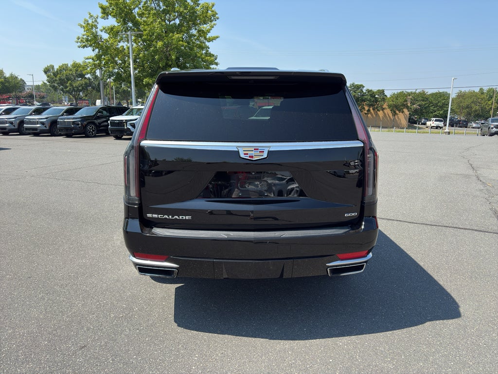 2024 Cadillac Escalade Luxury