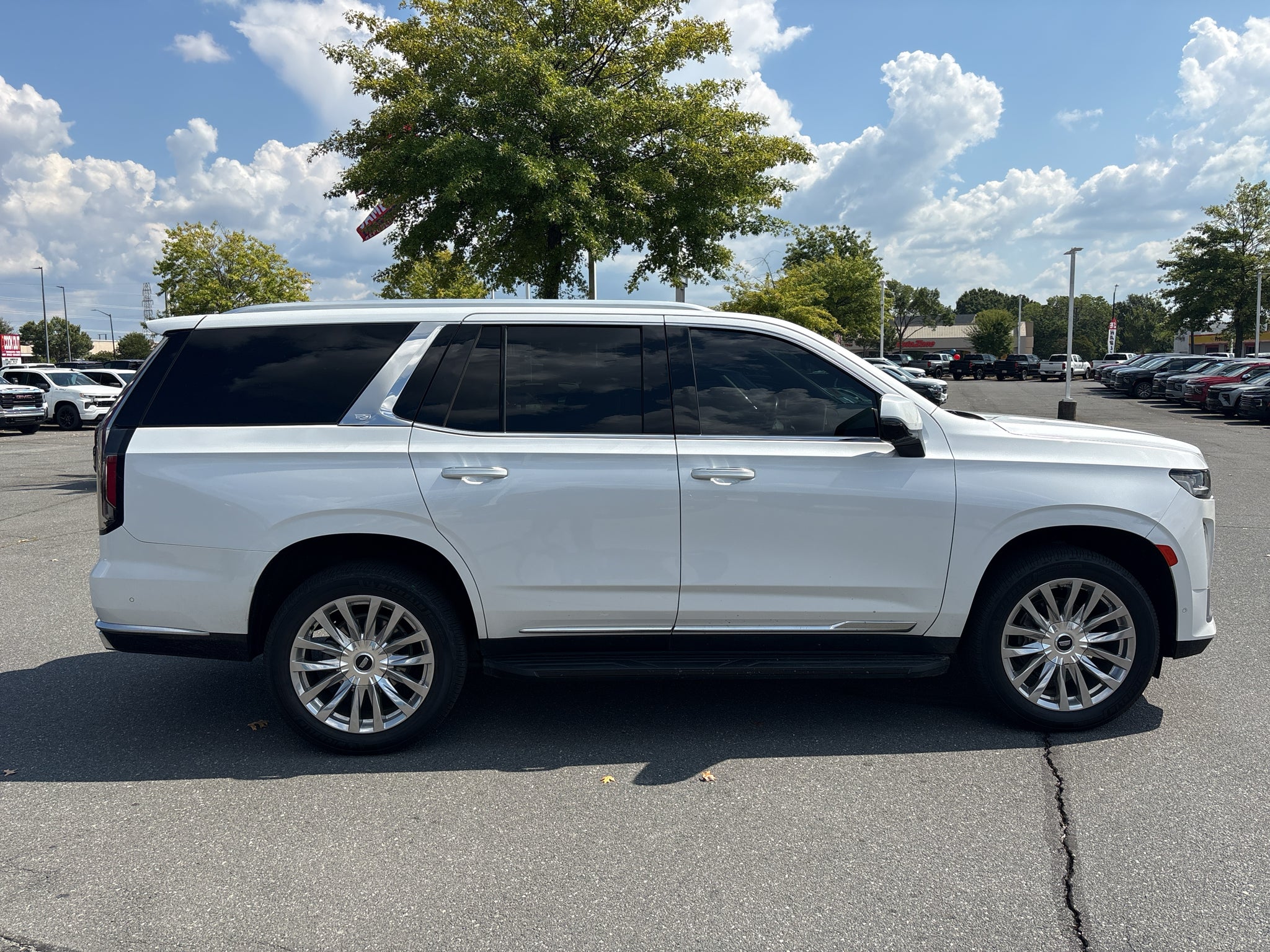 2023 Cadillac Escalade 4WD Premium Luxury