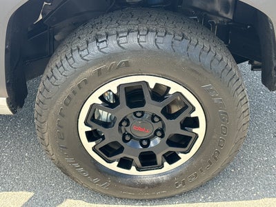 2024 Toyota Tacoma 4WD SR5