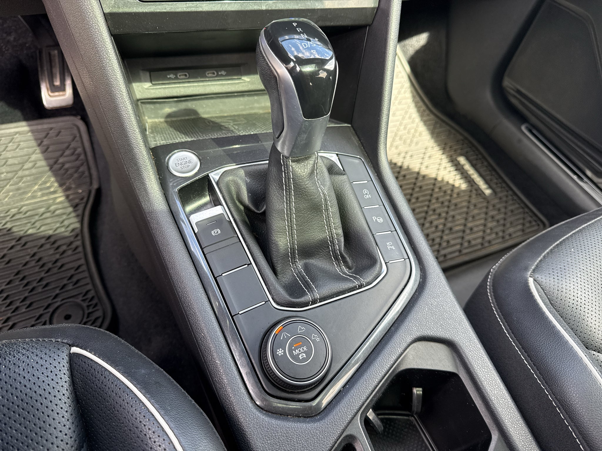 2022 Volkswagen Tiguan SEL R-Line