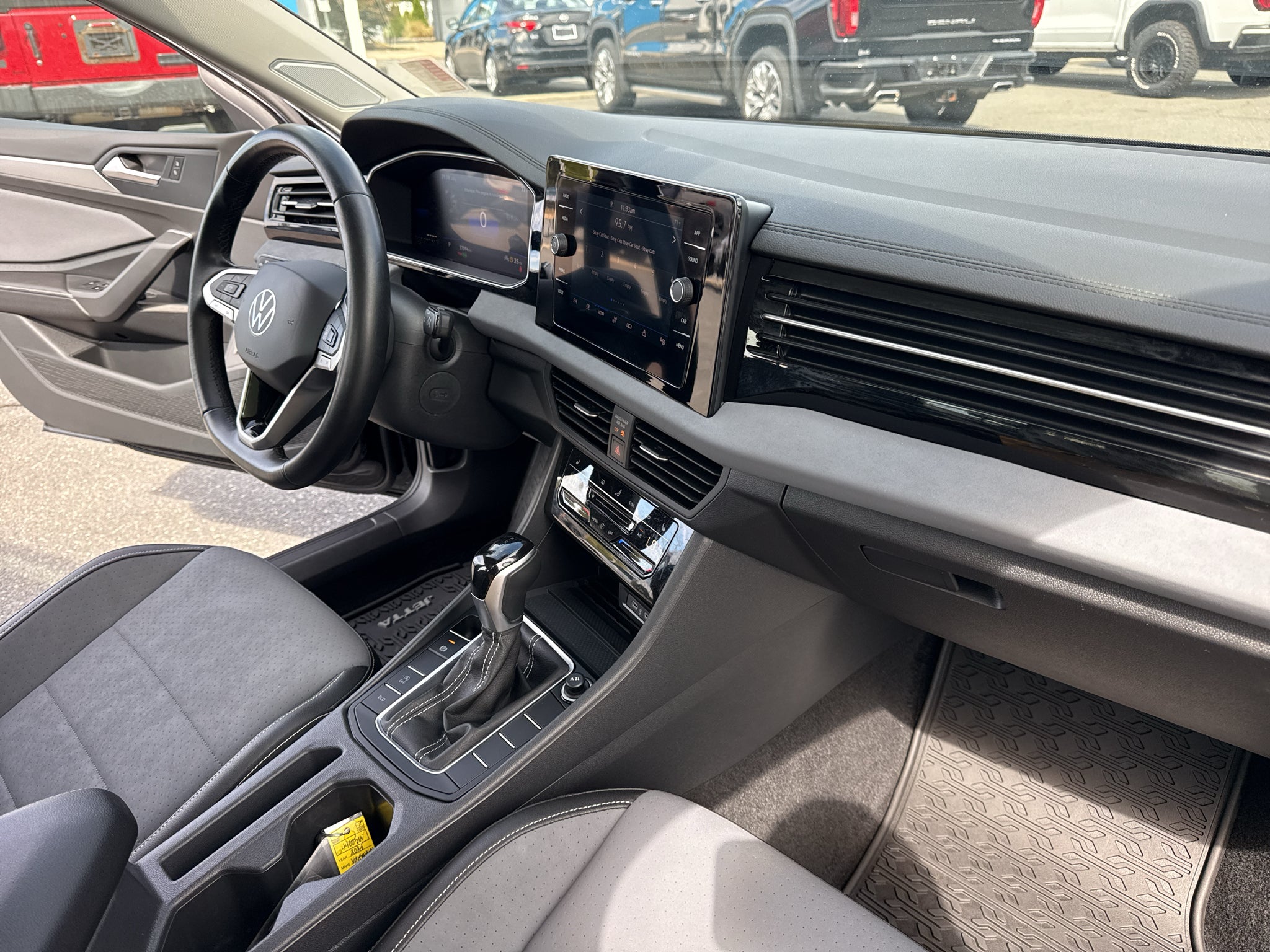 2025 Volkswagen Jetta SE