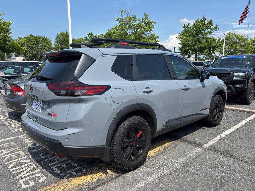 2025 Nissan Rogue Rock Creek